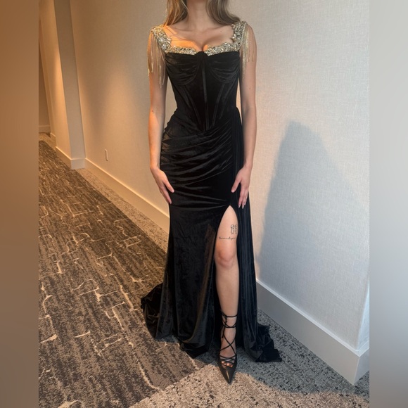 Portia and Scarlett Black and Gold Prom Dress - Picture 1 of 4